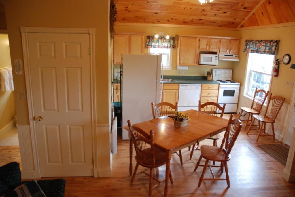 Brudenell Fairway Chalets Georgetown Экстерьер фото