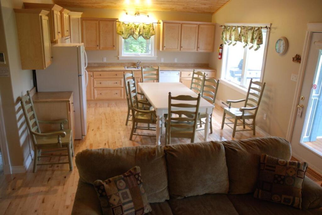 Brudenell Fairway Chalets Georgetown Экстерьер фото